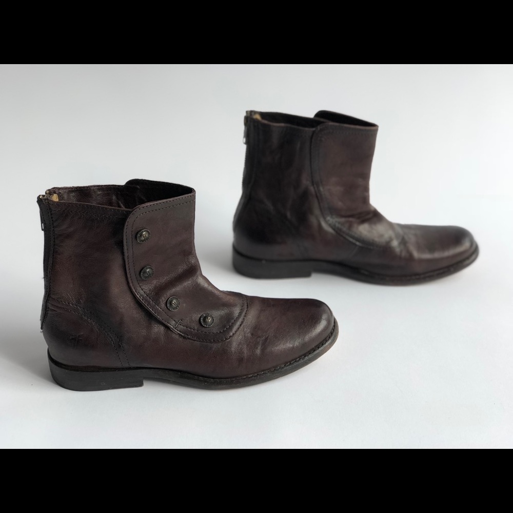 Frye low heel ankle boots. Size 7.5